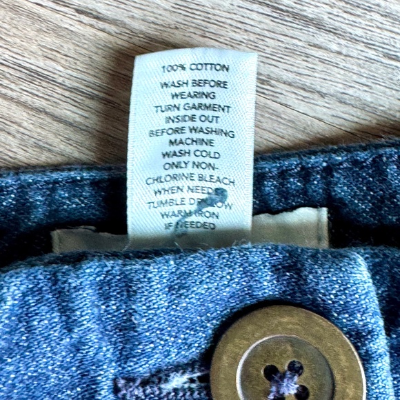 Ann Taylor LOFT Dark Wash Denim Flat Front Mid Rise Casual Shorts Size 6 - Picture 6 of 10